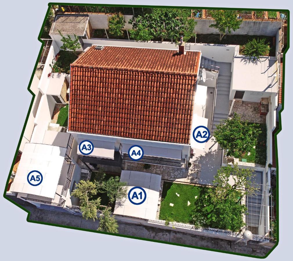 Nika Family Apartments Дубровник Екстериор снимка